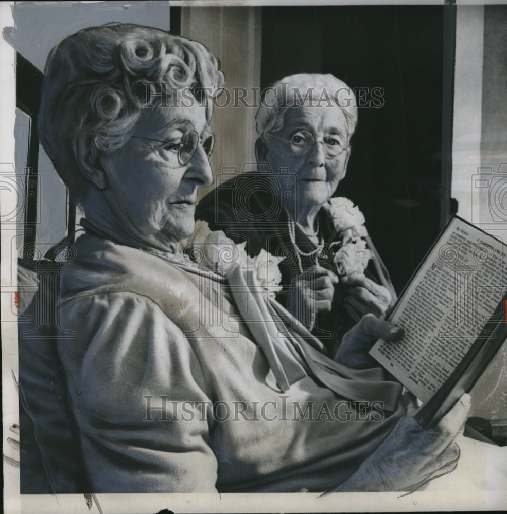 1954 Press Photo Mrs Nelie Lloyd & Sister Mrs Luti Shumway Both 100 Years Old