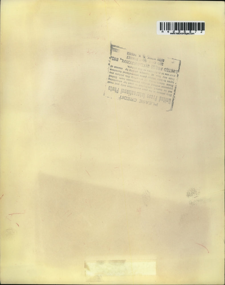 1969 Press Photo Ottawa Canada bus driver Claude Graindler in engine of his auto