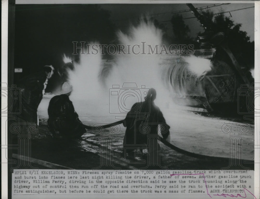 1951 Press Photo Excelsior Minn firemen spay burning wreck of gas truck