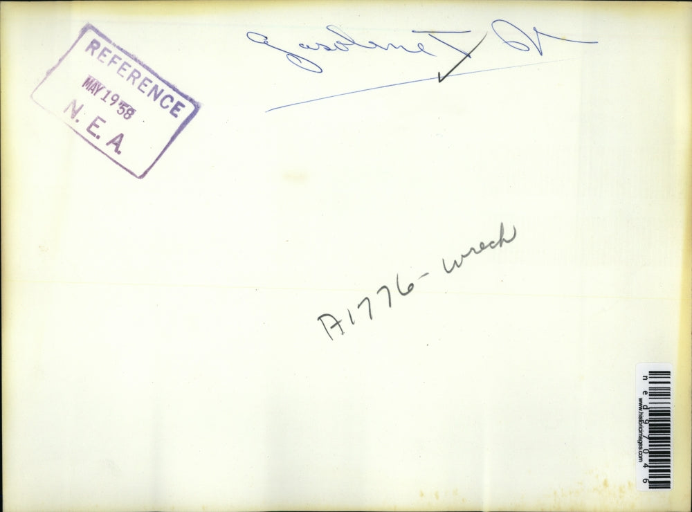 1958 Press Photo Columbus Ohio burning wreck of gas tanker truck