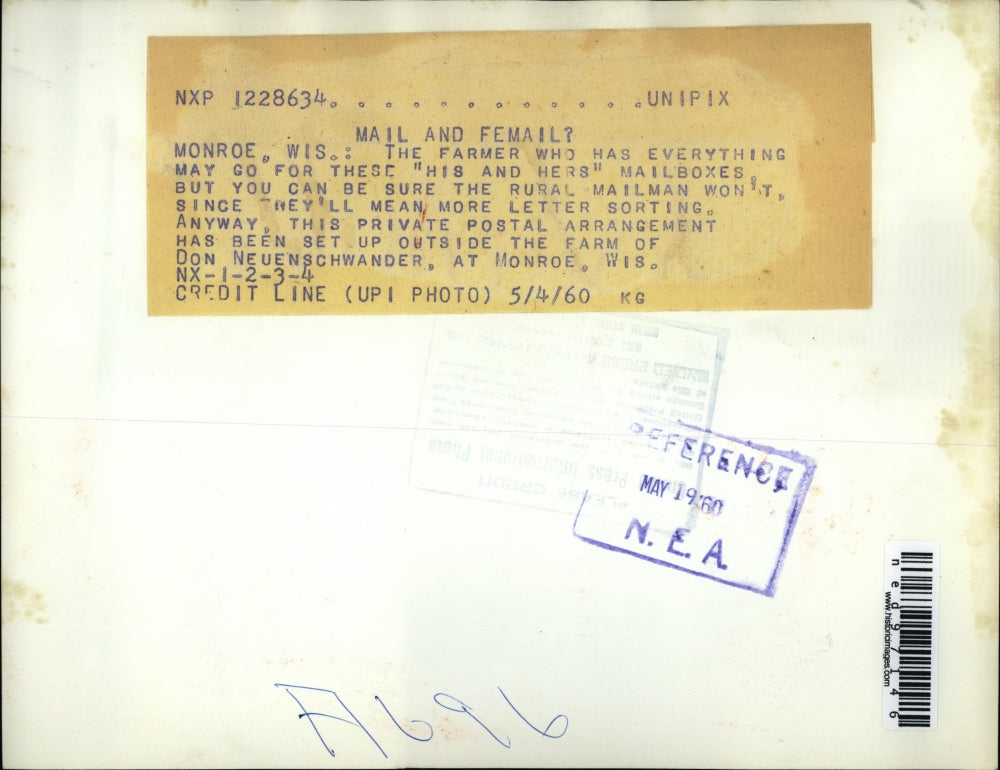 1960 Press Photo Monroe Wisc farmer Don Neuenschwander has his & hers mailboxes