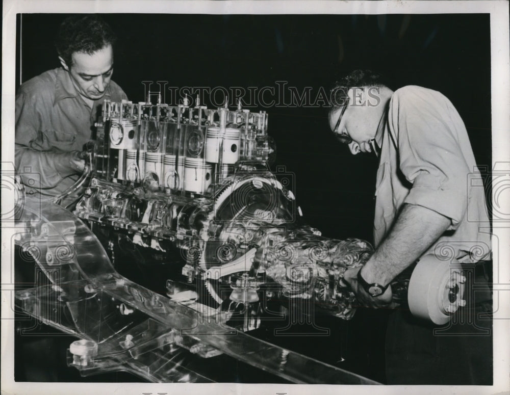 1951 Press Photo Detorit MichPlymouth Motor Corp techs & plastic engine model