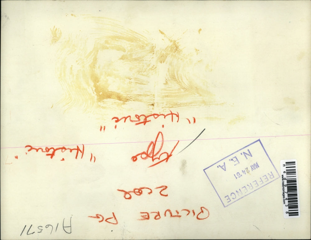 1961 Press Photo Two guys pictured at a historic place one afternoon