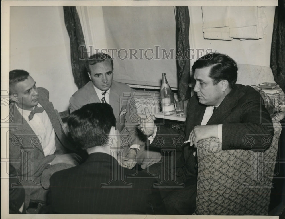 1940 Press Photo of Wendell Willkie (R) Republican Presidential nominee.