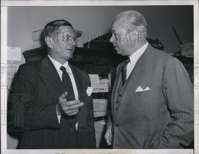 Load image into Gallery viewer, 1952 Press Photo Chairmain Burnet R. Maybank; Harry A. McDonald
