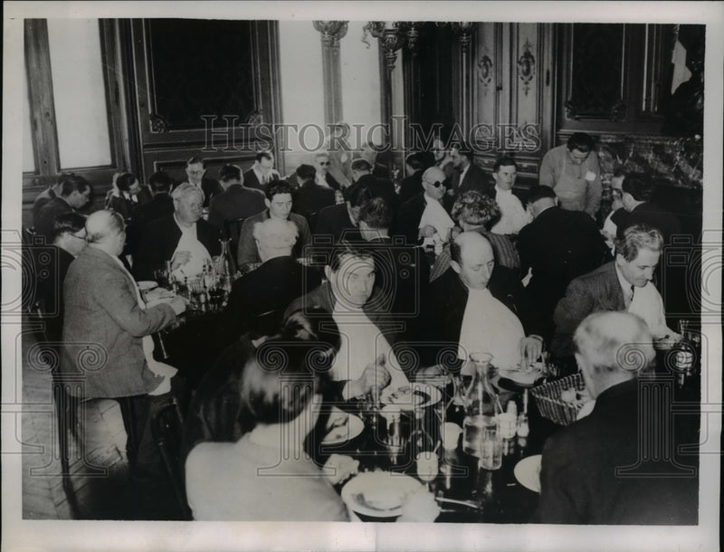 Load image into Gallery viewer, 1937 Press Photo Paris gives homes to blind World War Veterans
