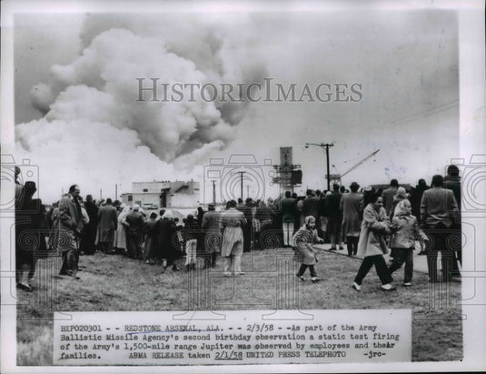 1958 Press Photo Static test firing of Army's 1500 mile range jupiter, 2nd bday