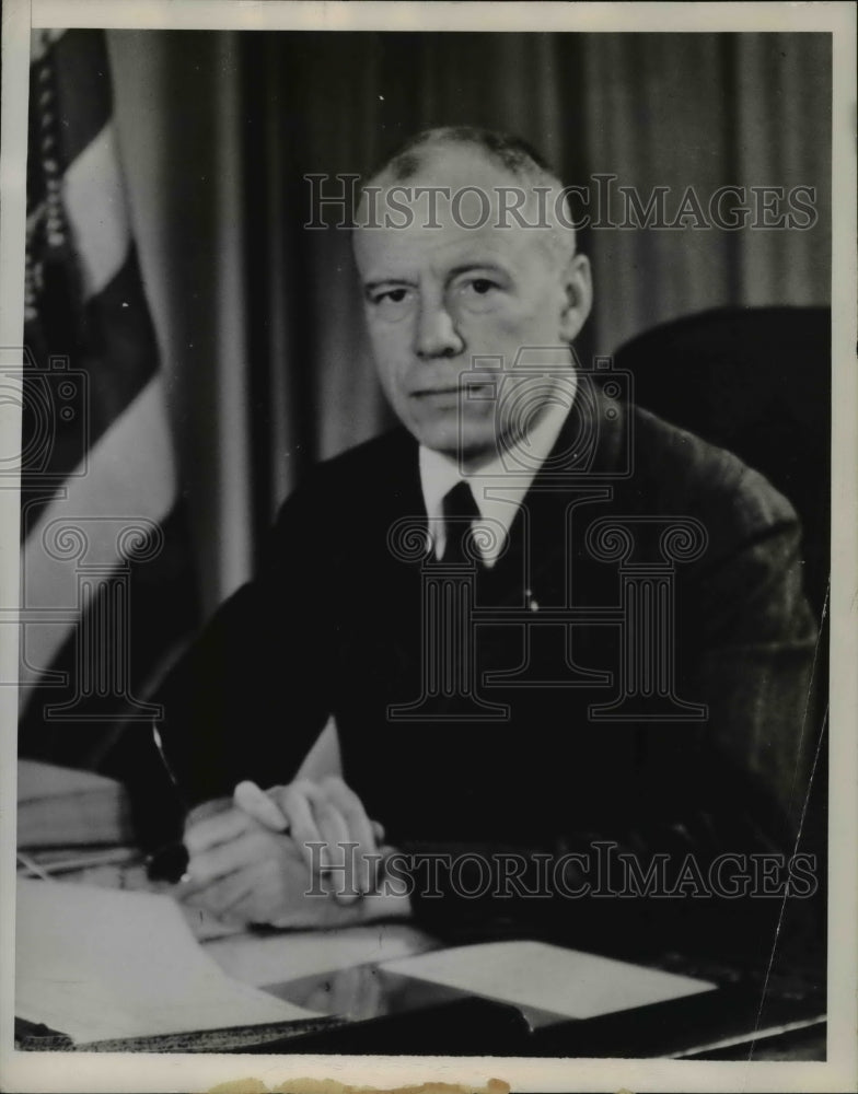 Load image into Gallery viewer, 1945 Press Photo Secretary of War Nominee Robert P. Patterson portrait
