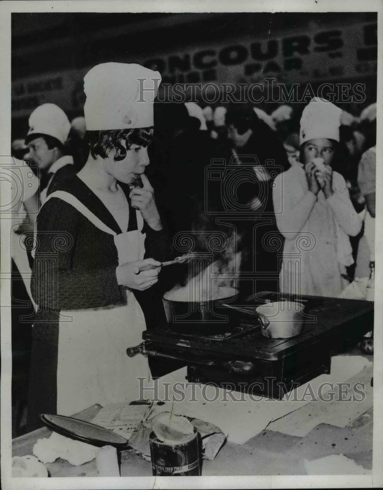 1935 Press Photo Children Cooks Competing in Paris- Historic Images