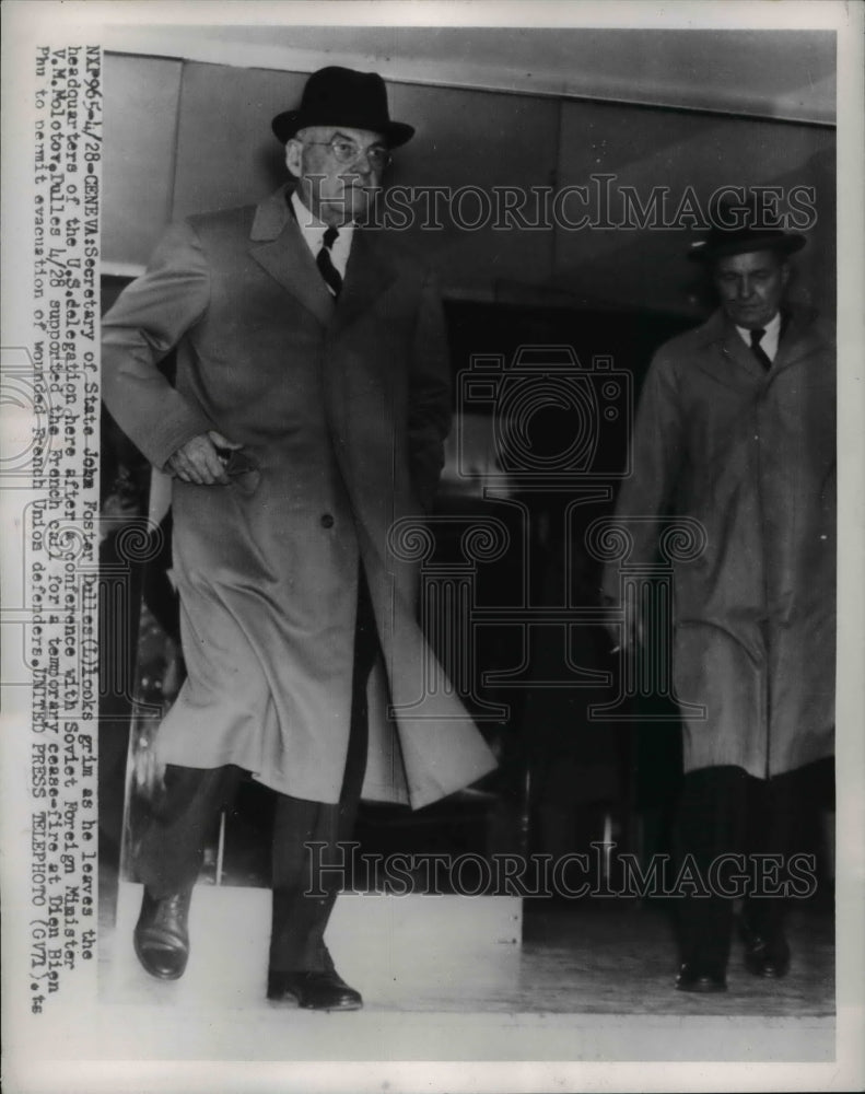 Load image into Gallery viewer, 1954 Press Photo Geneva Switzerland US Sec of State John Foster Dulles
