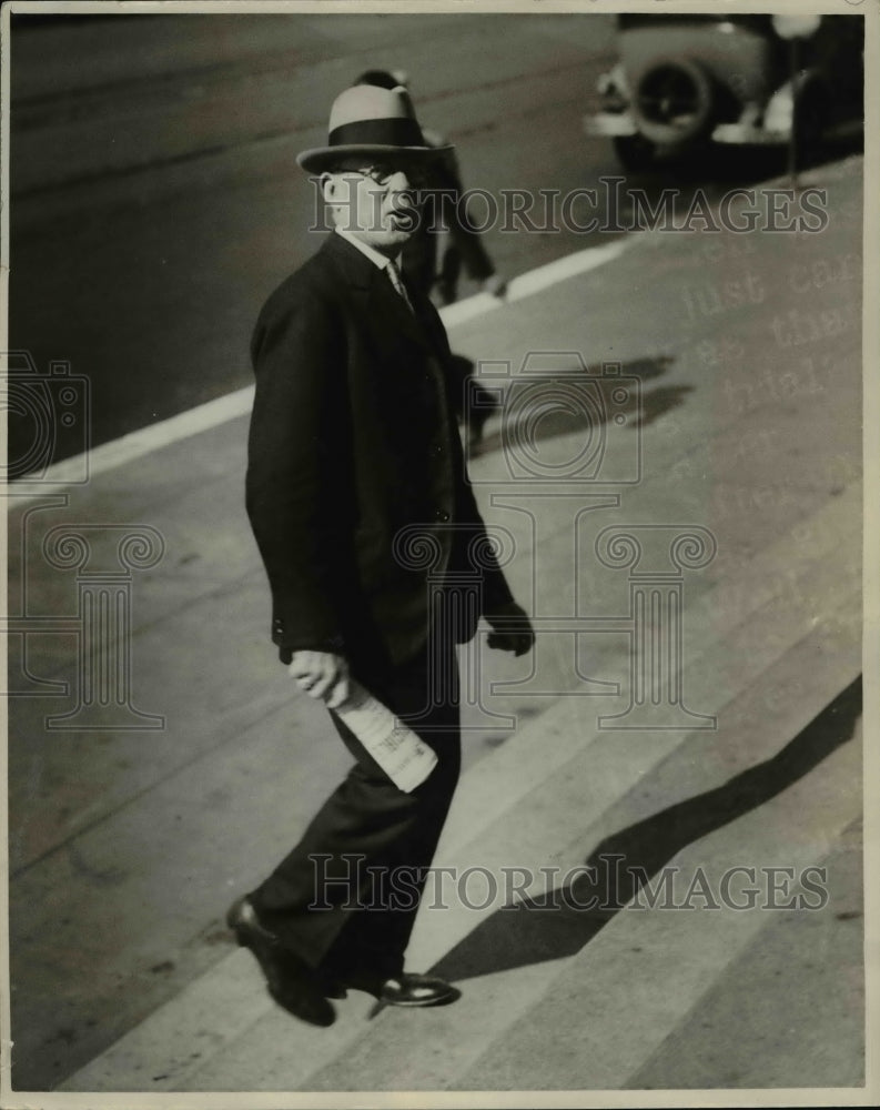 1930 Press Photo Chief Justice William H Waste leaves court- Historic Images