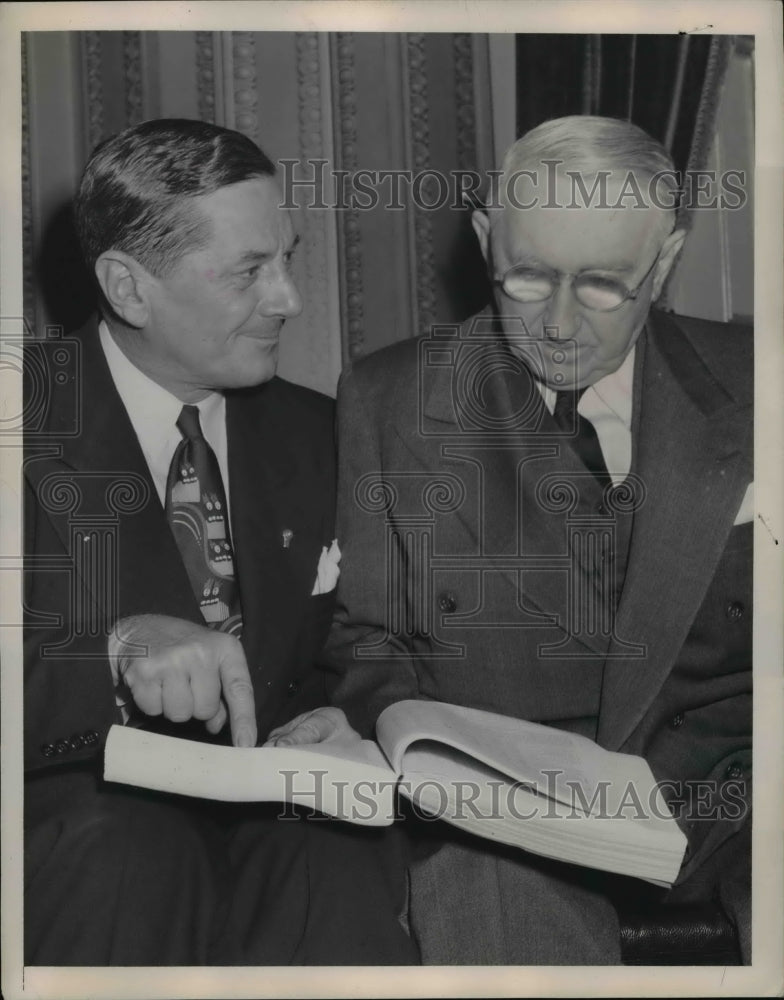 1949 Press Photo Chairman Burnet Maybank; Walter F. George Discuss Budget