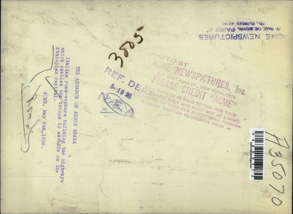 1936 Press Photo Italian Road Workers Building Highway in Ethiopia