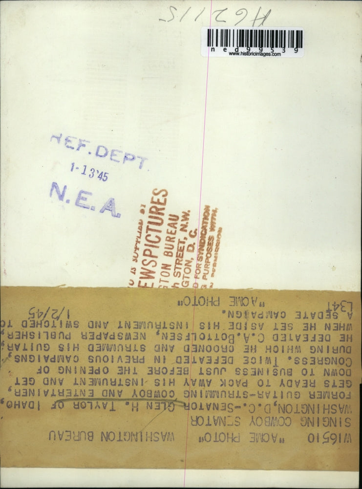 1945 Press Photo Senator Glen H Taylor of Idaho Guitarist & Entertainer