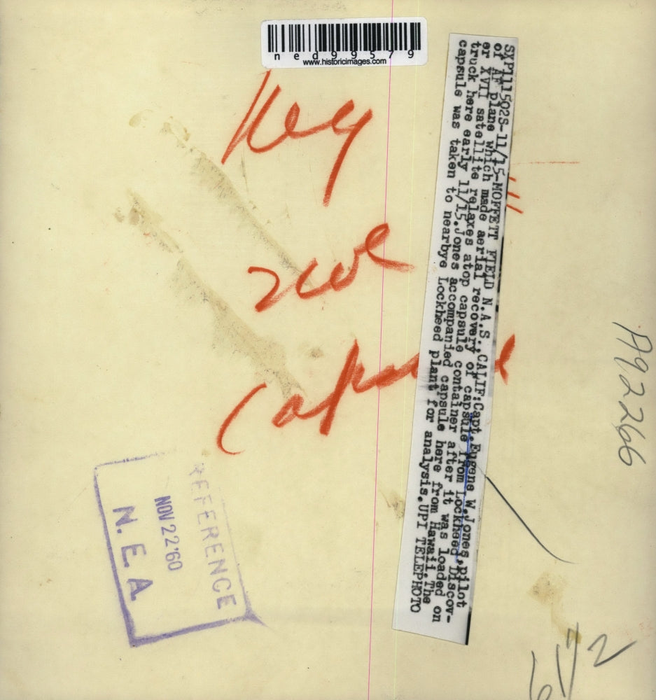 1960 Press Photo Moffett NAS Calif Capt Eugene W Jones pilot