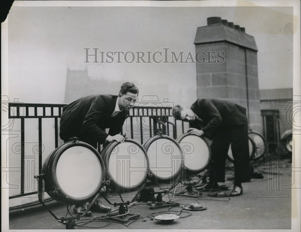 1937 Press Photo Floodlights installed at Westminster Abbey for Coronation