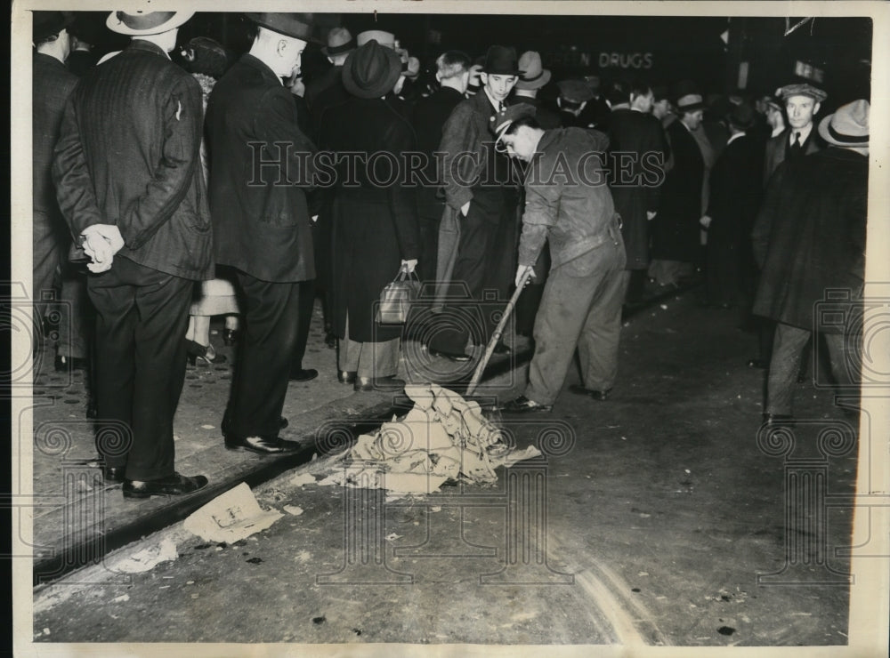 1936 Press Photo Election night trash cleared in Times Square NYC