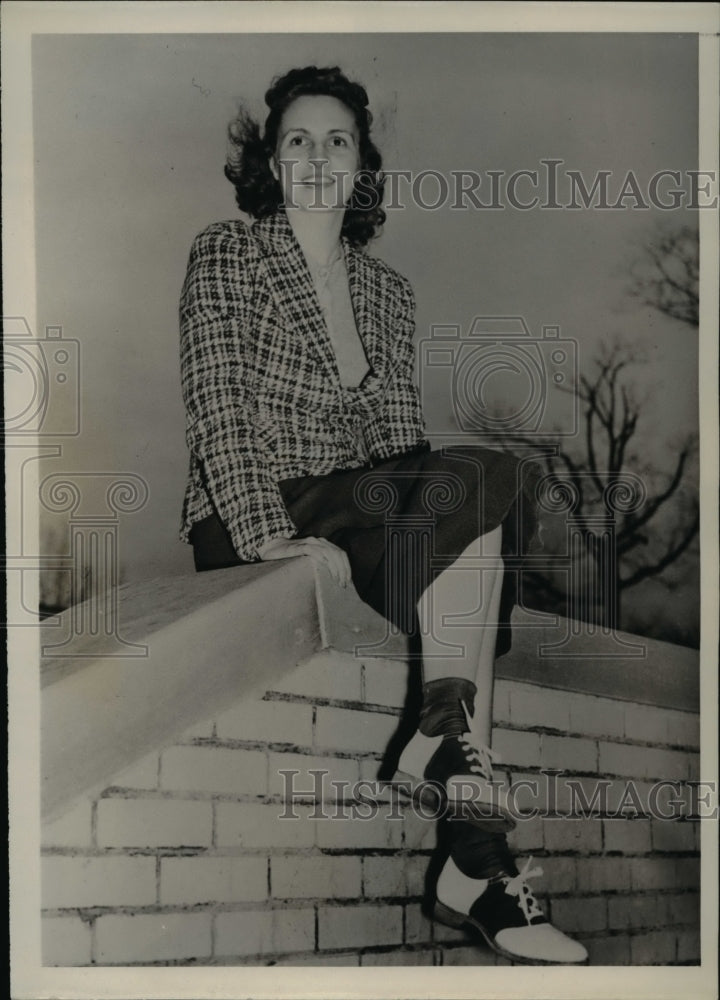 1940 Press Photo Mary Sherriff first woman to earn her Private Pilots License- Historic Images