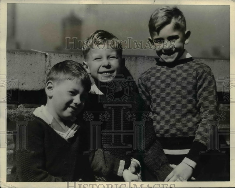 Load image into Gallery viewer, 1938 Press Photo Boys place in foster homes by State Charities Aid Assn.
