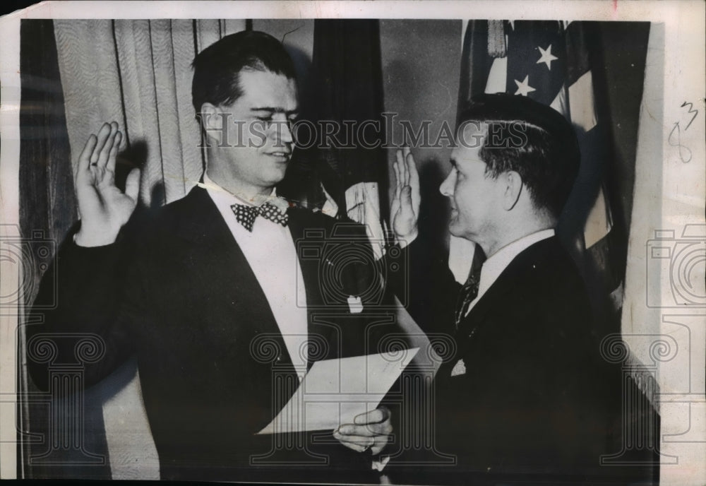 1951 Press Photo Blair Moody