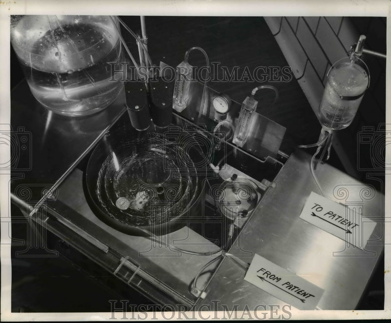 Load image into Gallery viewer, 1959 Press Photo Top View of the New Westinghouse Plastic Kidney - nee00961
