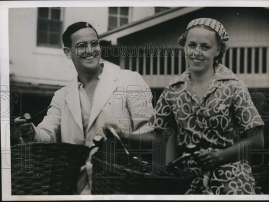 1938 Press Photo John L. Kellog Jr., and wife - nee02601