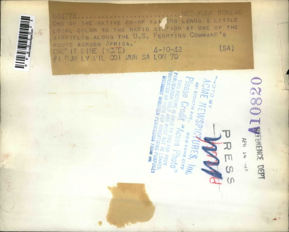 1942 Press Photo Native at co-op somewhere in Africa