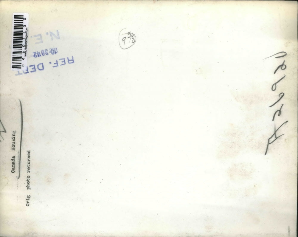 1942 Press Photo Houses being constructed in Canada - nee03150