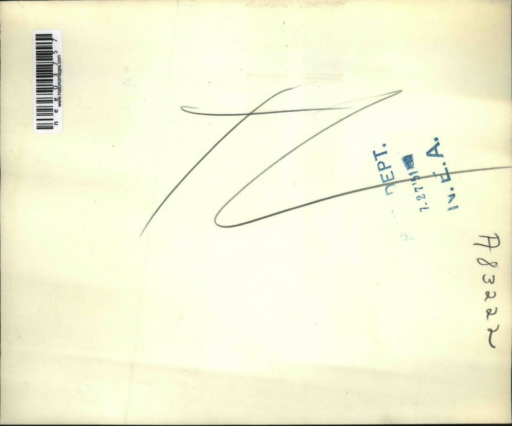 1951 Press Photo Family arrive on Holland American Liner "Nieuw Amsterdam"