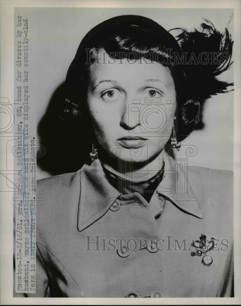 1951 Press Photo of Mrs. Barbara Schlesinger whose husband filed for divorce. - Historic Images