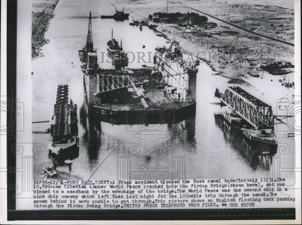 1955 Press Photo Port Said Egypt Liberian tanker World Peace crashed - nee04350- Historic Images