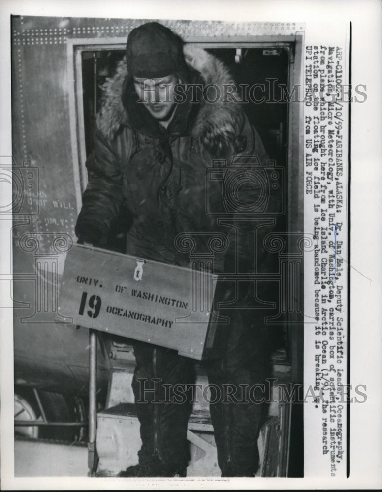 1960 Press Photo Dr Dan Hale Deputy Scientific Leader Oceanography - nee04501- Historic Images