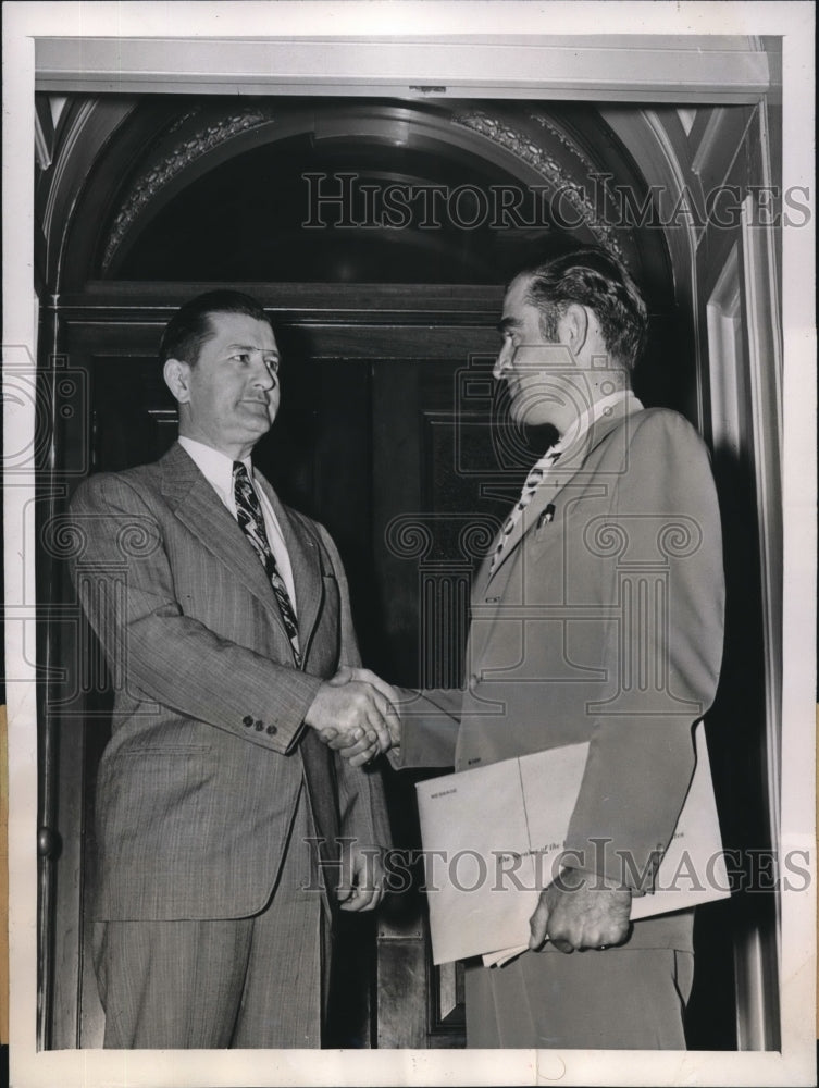 1946 Press Photo Herbert L Miller, White House Clerk, Doorkeeper Ralph R Roberts- Historic Images