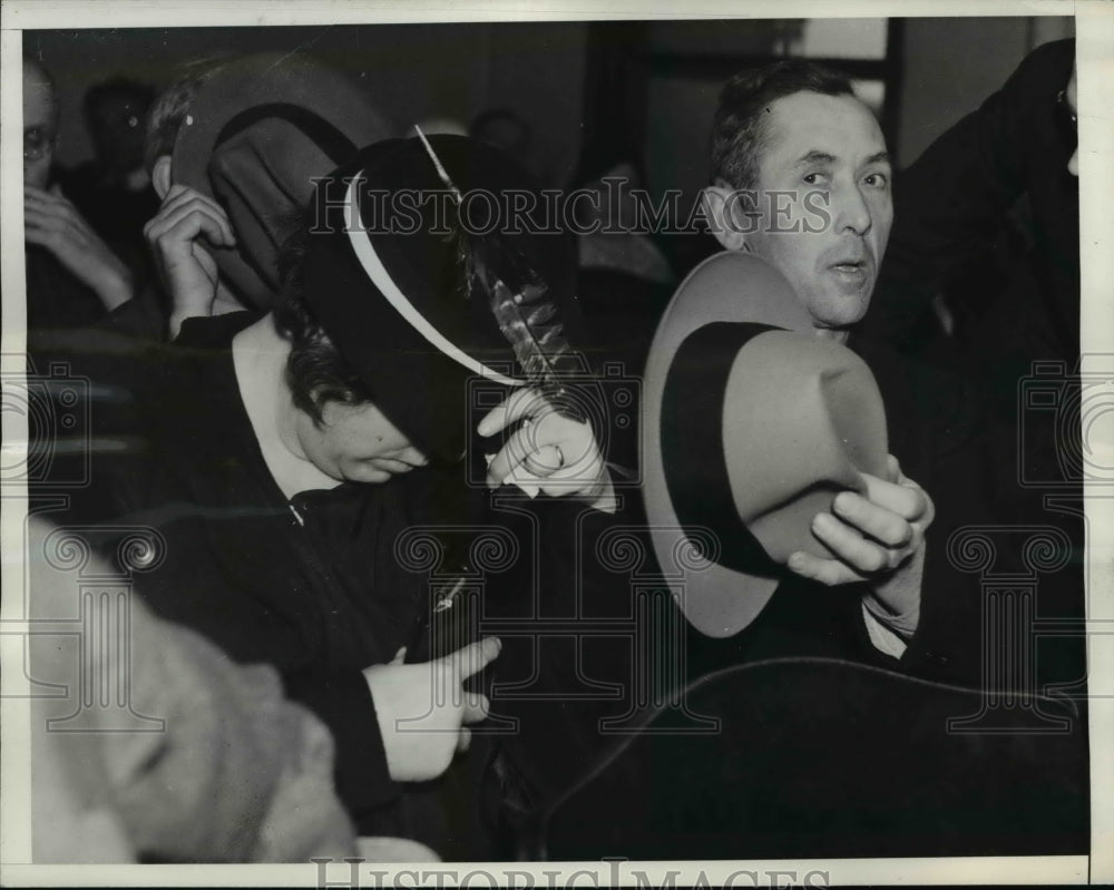 1937 Press Photo Mr &amp; Mrs  James S Purdue at coroners office daughter May died - Historic Images