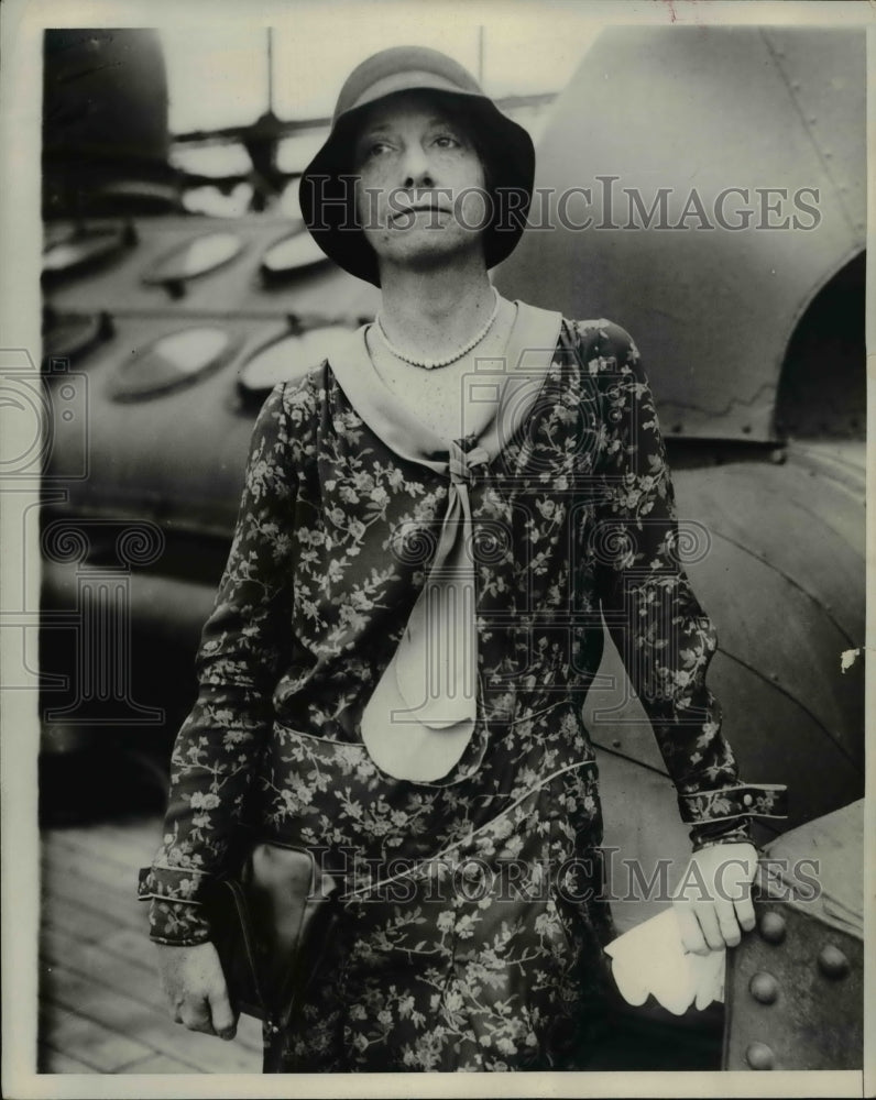 1930 Press Photo NYC Alice M Ball of DC on SS President Harding - nee06619