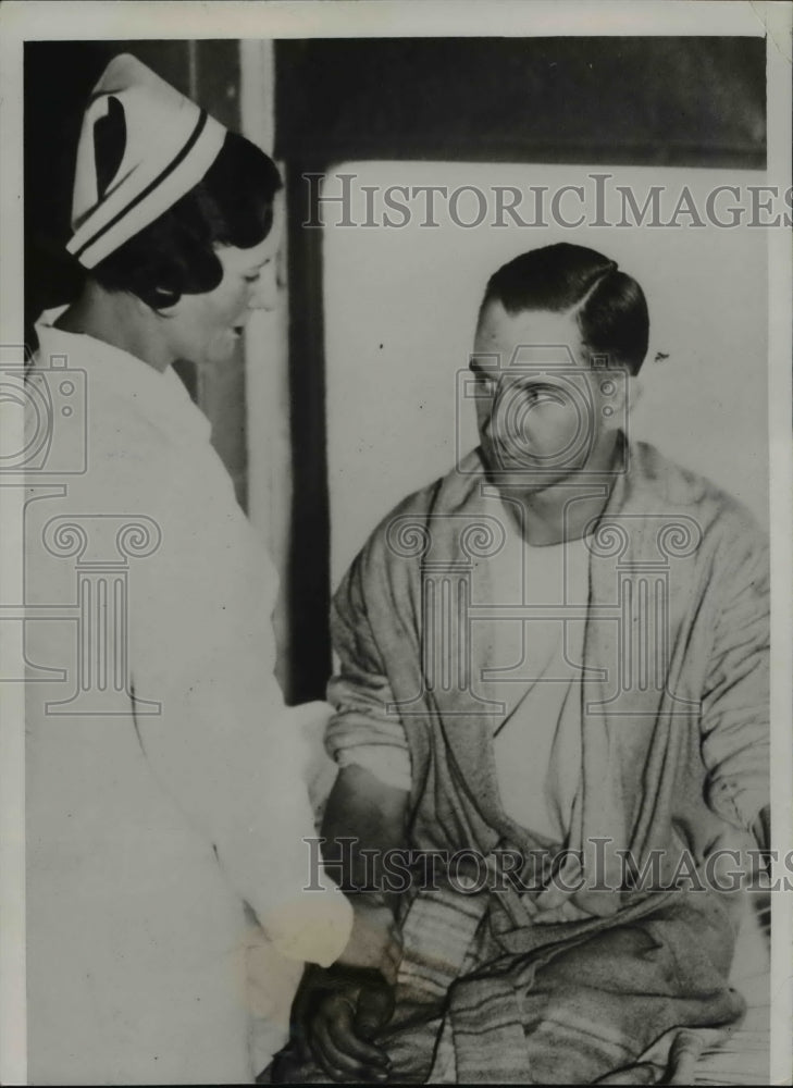 1936 Press Photo Z.V Monsees an electro-cardigram recorded his heart beats