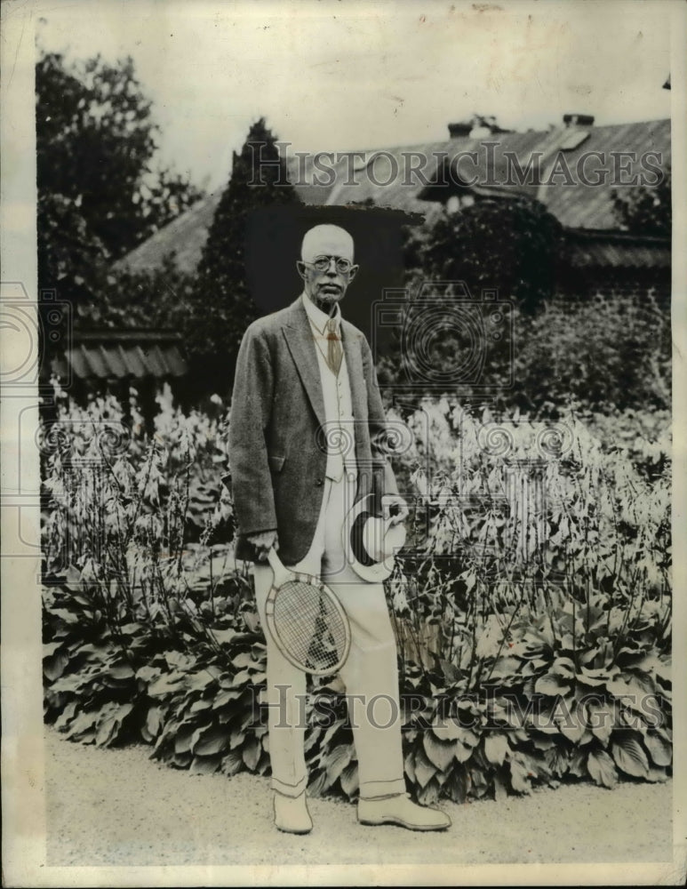 1932 Press Photo King Gustaf of Sweden at tennis - nee07136