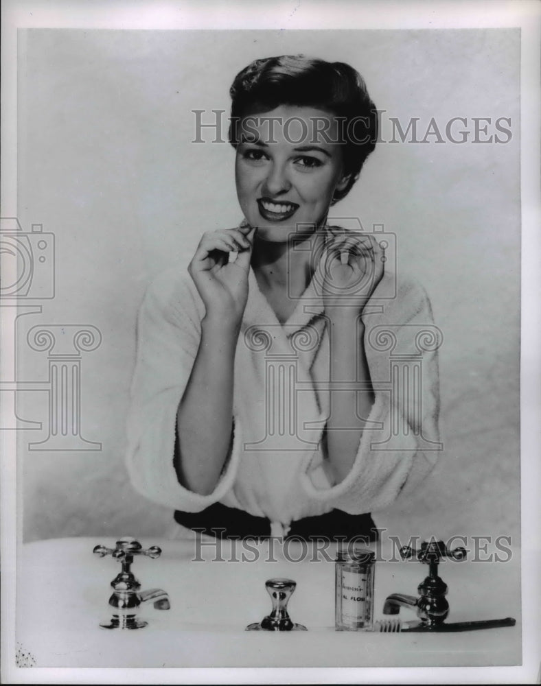 1954 Press Photo Woman Flossing Teeth Dental Care