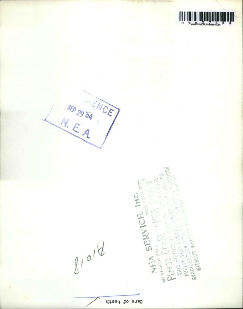 1954 Press Photo Woman Flossing Teeth Dental Care