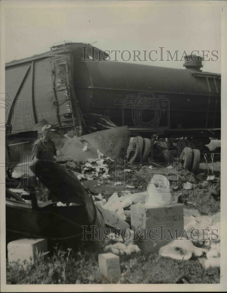 1940 Press Photo Pearl Beck Killed Transport Truck & Train Wreck Gibson Illinois