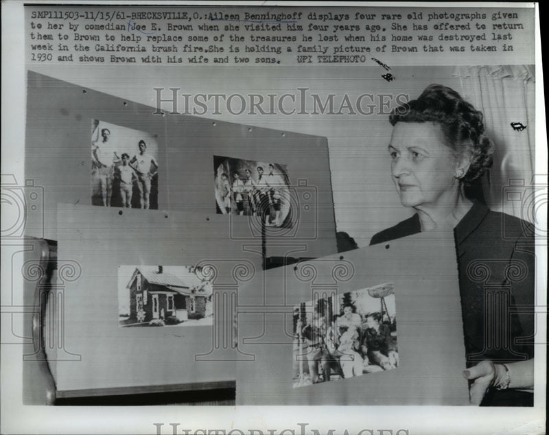 Load image into Gallery viewer, 1961 Press Photo Aileen Benninghoff Displays photos from Joe E. Brown

