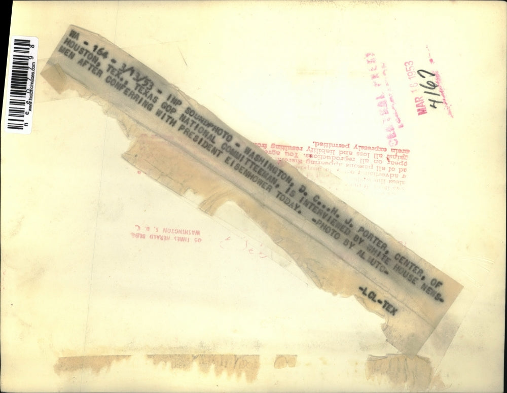 1953 Press Photo of H.J. Porter (C) being interviewed after a meeting with the