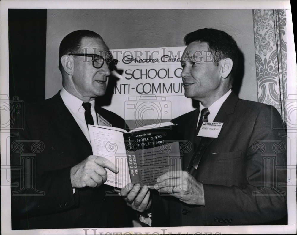 1965 Press Photo Chicago Dr Fred C Schwarz Pres anti communisim league