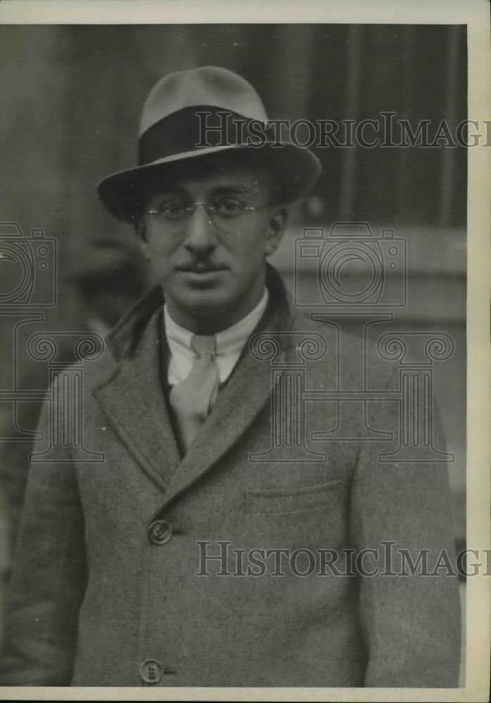 1932 Press Photo Salesman Sydney Pearlman - nee08258