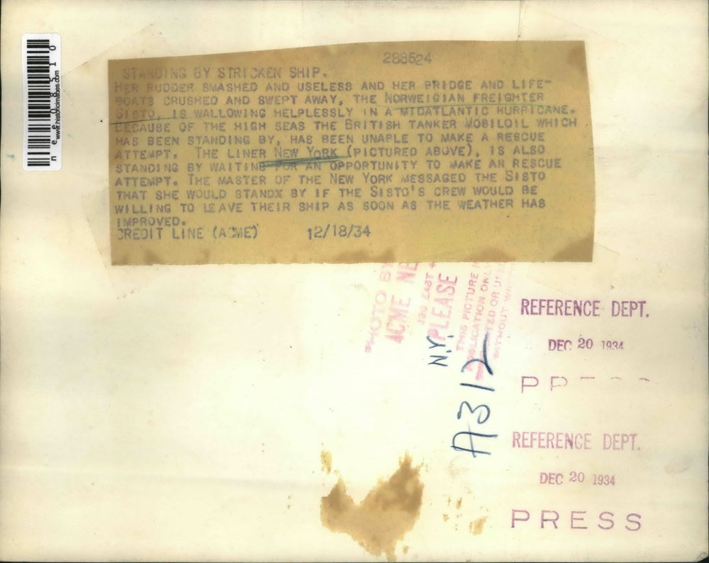 1934 Press Photo of the liner New York waiting to come to aid of the Sisto