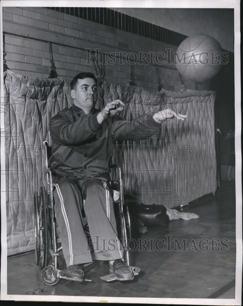 1952 Press Photo Paraplegic Athlete - nee09091
