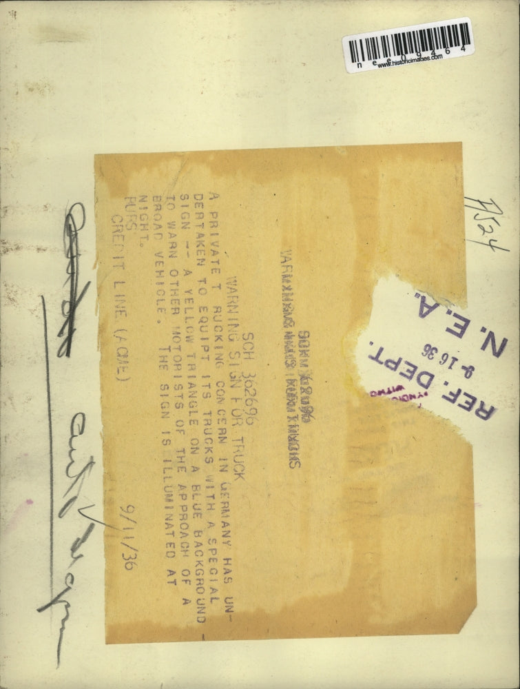 1936 Press Photo A Yellow Triangle On A bLue Background To Warn Other Motorists