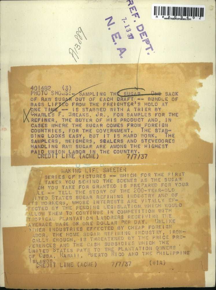 1937 Press Photo Sack of Raw Sugar Charles F Wreaks Jr Samples Sugar - nee09492