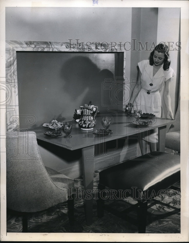 Load image into Gallery viewer, 1945 Press Photo Table That Folds Up for Small Apartments - nee09538

