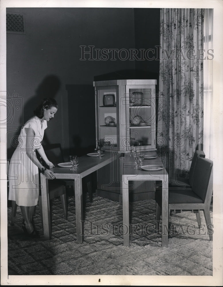1945 Press Photo China Cupboard-Dining Table Unique Piece - nee09539